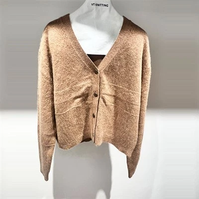 خانمهای طراحی ژاکت بلند